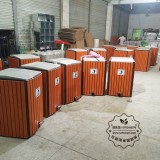 鋼木垃圾桶與其他的垃圾桶的優(yōu)勢(shì)