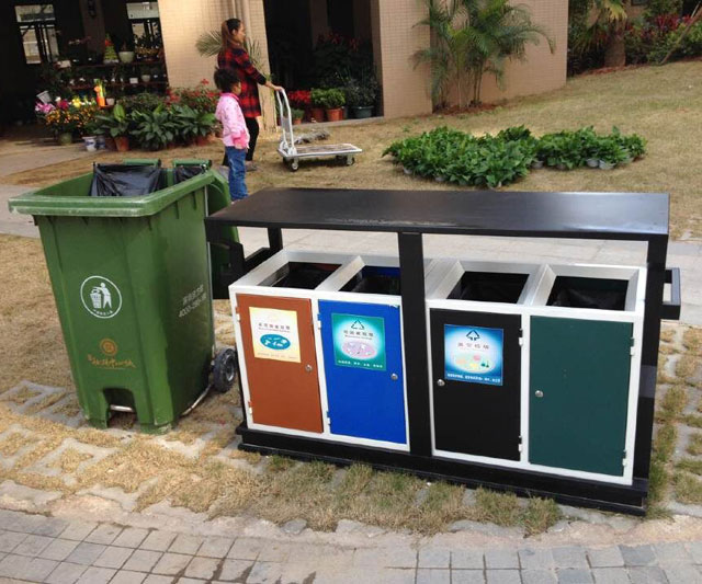 分類垃圾桶標(biāo)識可回收與不可回收垃圾區(qū)分