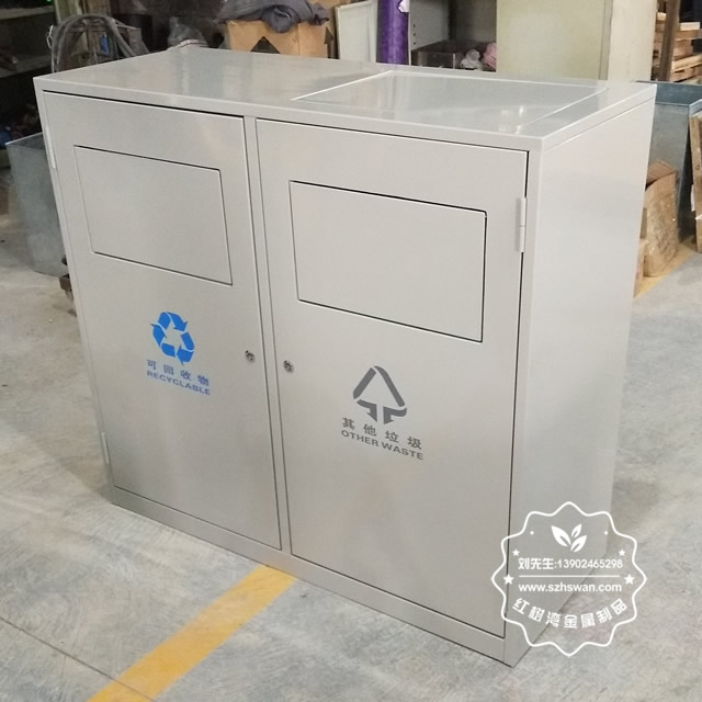 教室里不銹鋼果皮箱垃圾桶